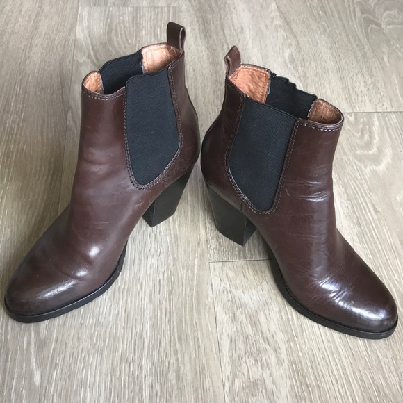 Frye Leather heeled Chelsea booties - Picture 2 of 8